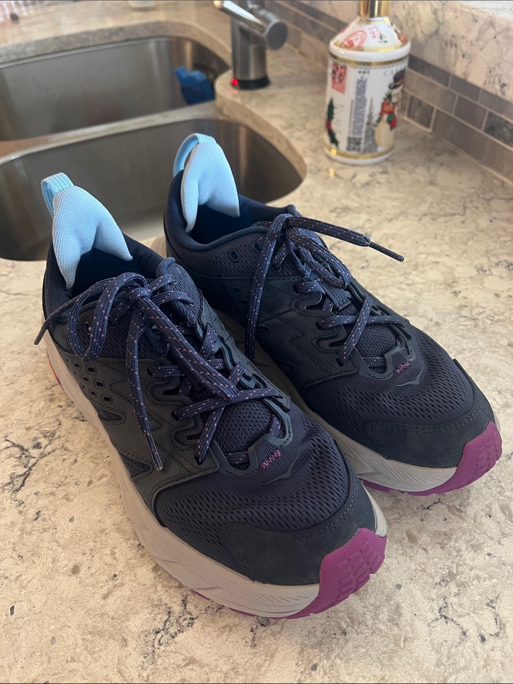 Holy Anacara Breeze hiking shoes. Size 9B. GUC